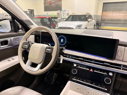 Used 2024 Hyundai Santa Fe Calligraphy image 29