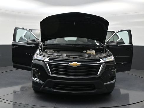 Used 2023 Chevrolet Traverse LS FWD image 33