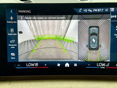 New 2026 BMW X1 xDrive28i w/ Technology Package image 15