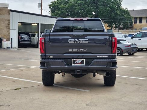 Used 2025 GMC Sierra 2500 Denali Ultimate AWD/4WD image 13