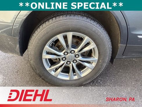 Used 2020 Cadillac XT5 Premium Luxury image 9