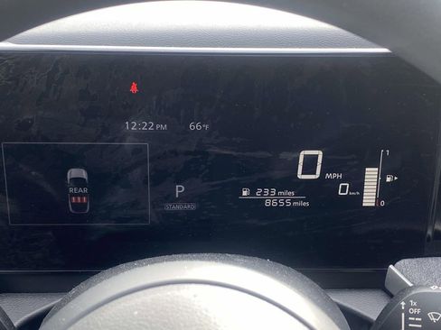 Used 2025 Nissan Kicks SV image 17