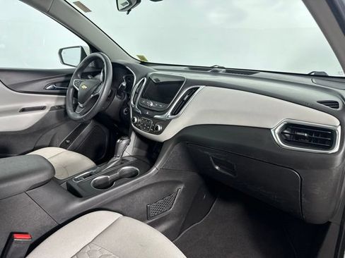 Used 2018 Chevrolet Equinox LT w/ Sun & Infotainment Package FWD image 25