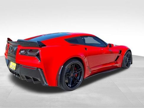 Used 2017 Chevrolet Corvette Grand Sport w/ Grand Sport Heritage Package RWD image 14