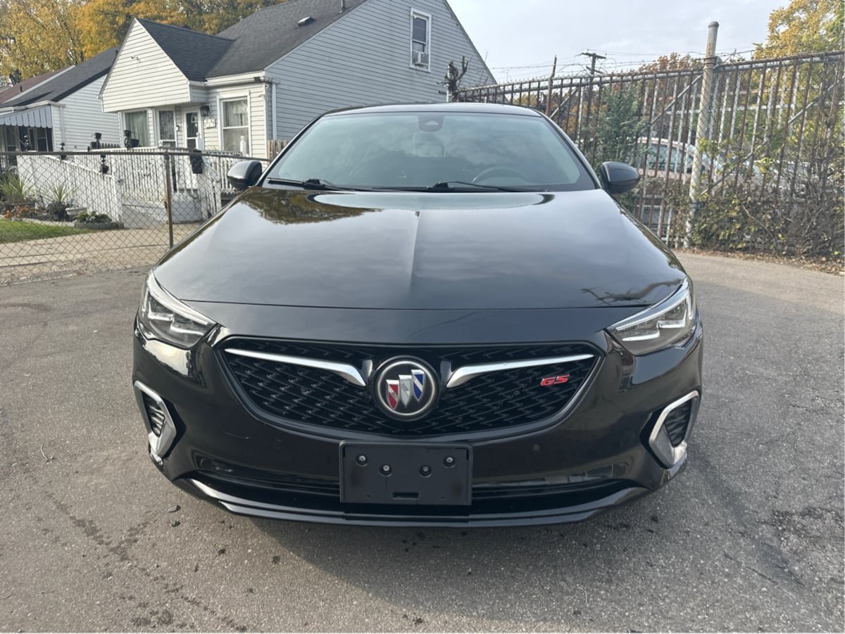 Used 2018 Buick Regal GS w/ Driver Confidence Package #2 AWD/4WD image 9