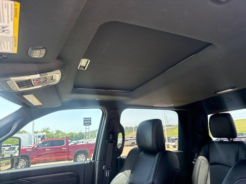 Used 2024 RAM 2500 Rebel AWD/4WD image 23