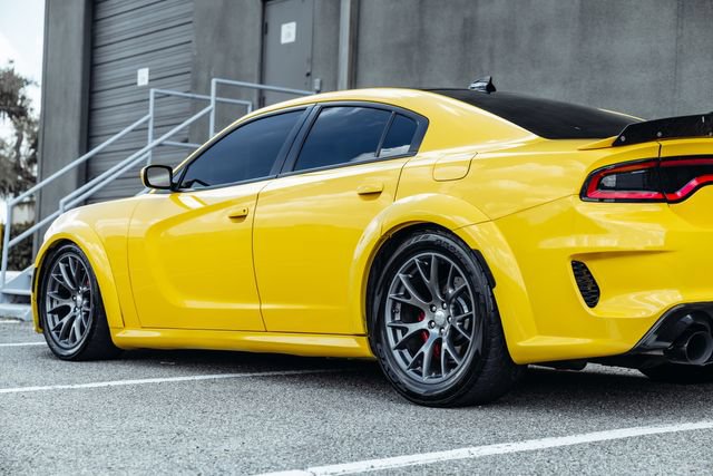 Used 2018 Dodge Charger SRT w/ Technology Group RWD image 46