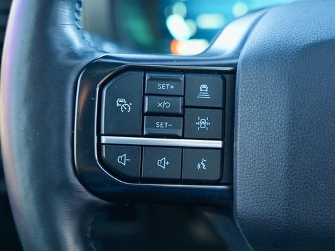 Used 2024 Ford F150 Platinum image 17