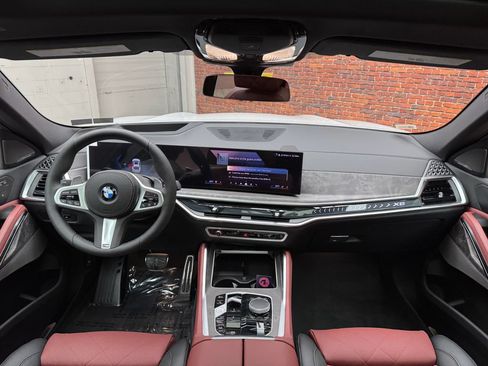 Used 2027 BMW X6 xDrive40i w/ Climate Comfort Package AWD/4WD image 13