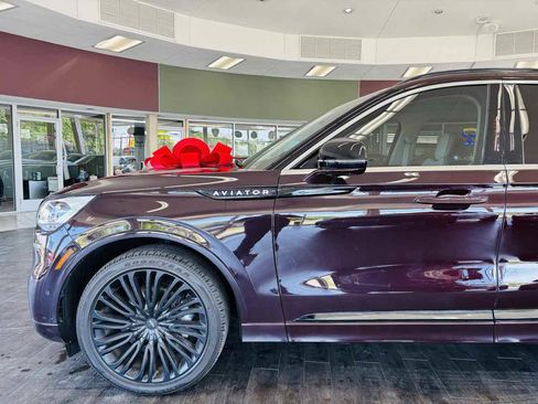 Used 2023 Lincoln Aviator Black Label w/ Dynamic Handling Package AWD/4WD image 14