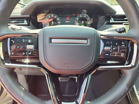 Certified 2026 Land Rover Range Rover Velar Dynamic SE image 18