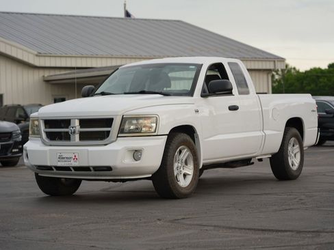 Used 2011 Dodge Dakota Big Horn w/ Skid Plate Group AWD/4WD image 7