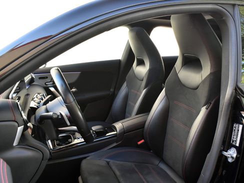 Used 2020 Mercedes-Benz CLA 250 image 14