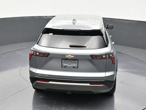 Used 2025 Chevrolet Equinox LT image 12
