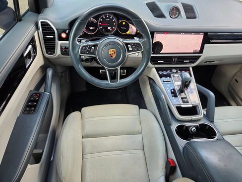 Used 2019 Porsche Cayenne S AWD/4WD image 12