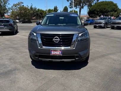 Used 2022 Nissan Pathfinder S
