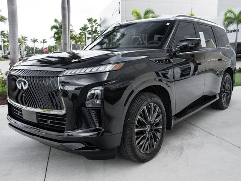 Certified 2026 INFINITI QX80 Autograph w/ Premium Cargo Package AWD/4WD image 6