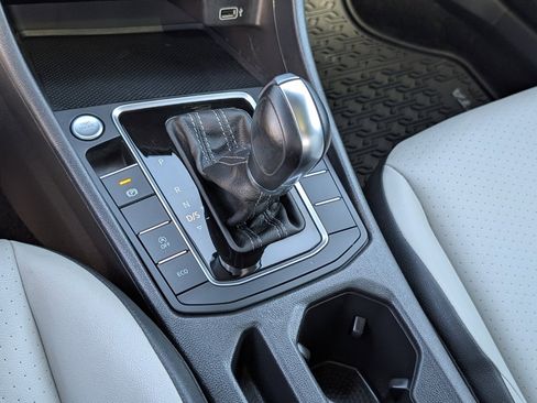 Used 2019 Volkswagen Jetta R-Line image 15