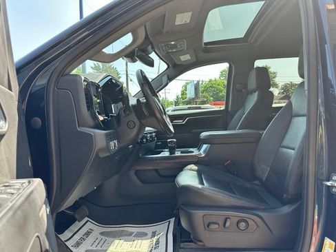 Used 2022 GMC Sierra 1500 SLT w/ SLT Premium Plus Package AWD/4WD image 10