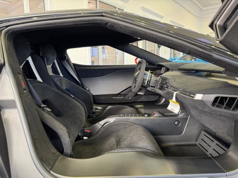 Used 2019 Ford GT Carbon Series image 60