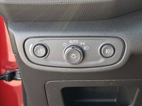 Used 2023 Chevrolet TrailBlazer RS AWD/4WD image 25