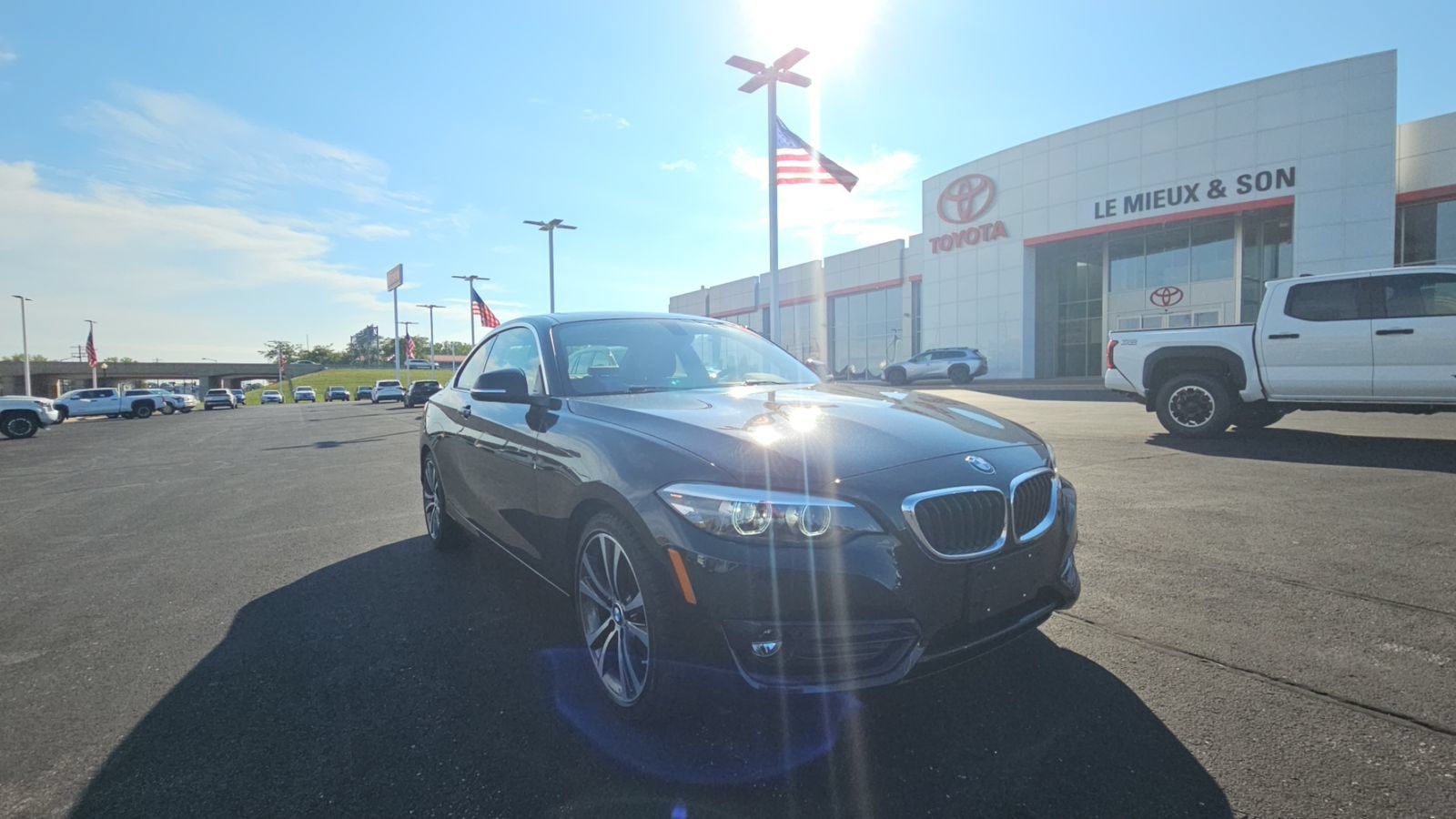 Used 2018 BMW 230i xDrive Coupe AWD/4WD image 1