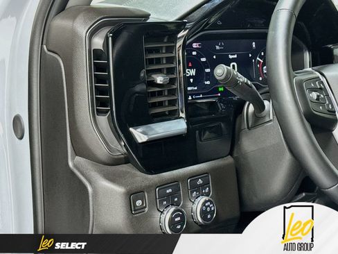 Used 2024 GMC Sierra 1500 Elevation AWD/4WD image 13