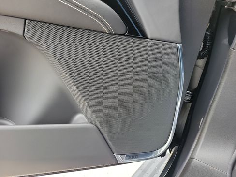 New 2026 Cadillac Escalade ESV Platinum Sport w/ LPO, ONYX Package image 19