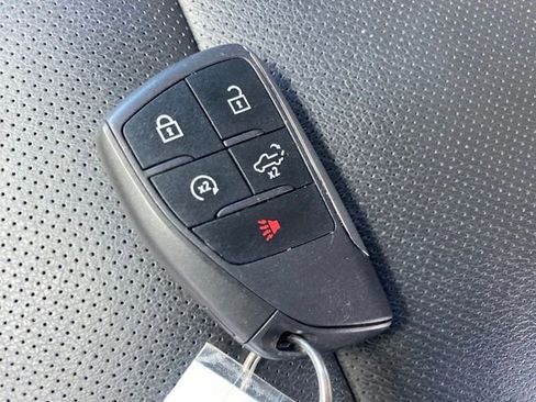 Certified 2024 GMC Sierra 1500 SLT image 24