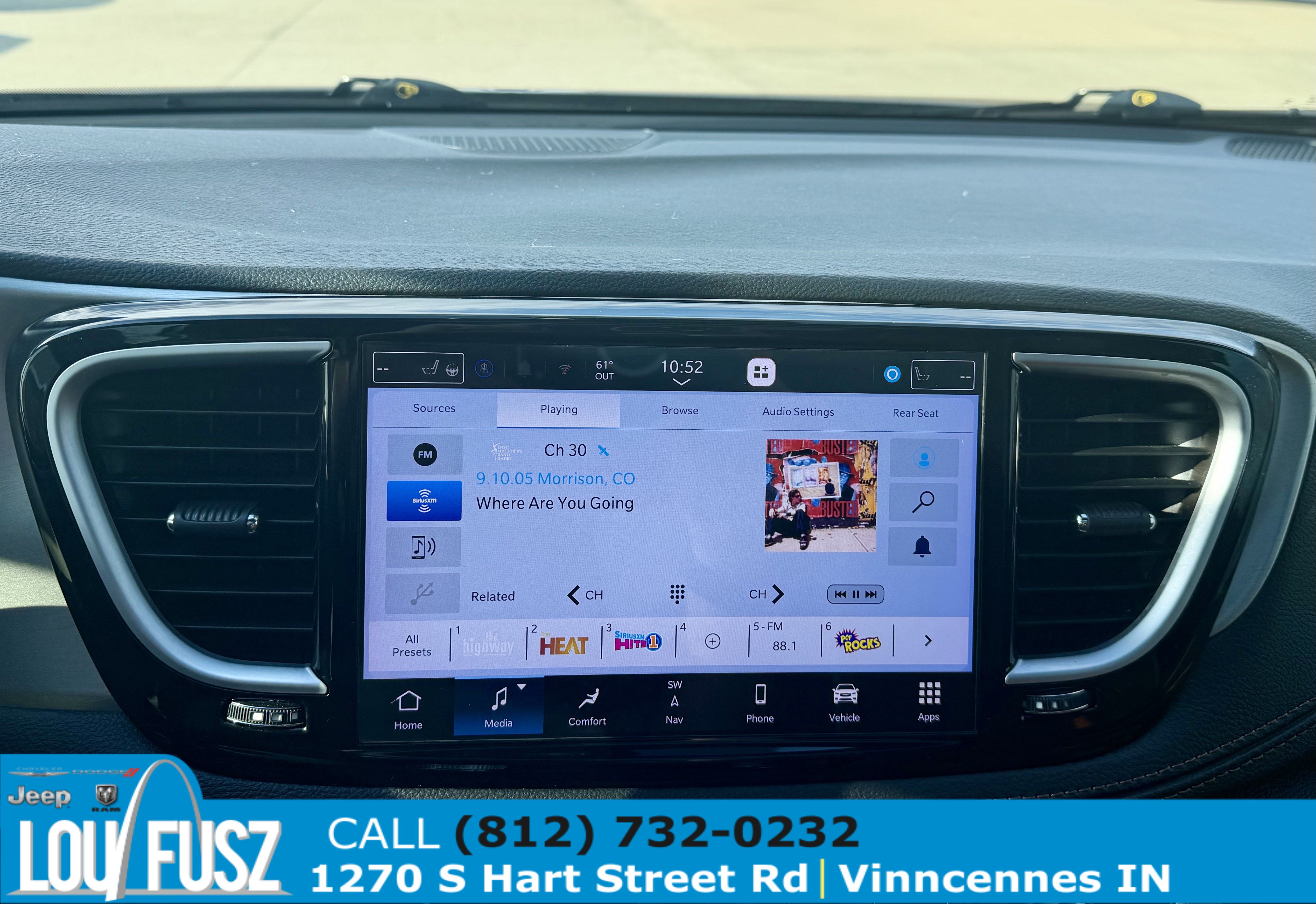 Used 2024 Chrysler Pacifica Pinnacle AWD/4WD image 13