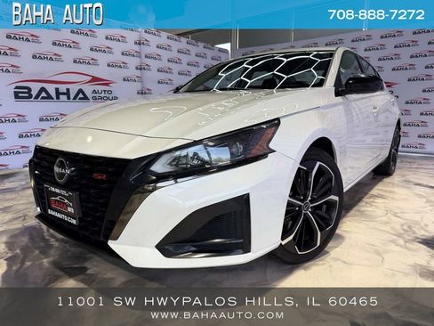 Used 2023 Nissan Altima 2.5 SR w/ SR Premium Package AWD/4WD image 1