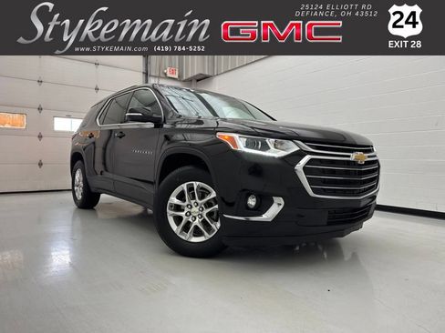 Used 2021 Chevrolet Traverse LT FWD image 1