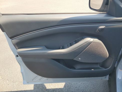 New 2025 Ford Mustang Mach-E Premium image 14