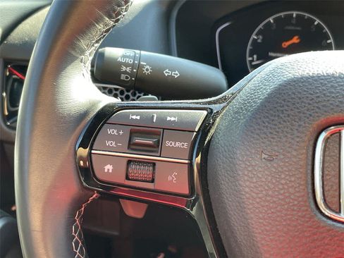 Used 2023 Honda Civic Sport image 18