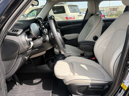 Used 2023 MINI Cooper S FWD image 5