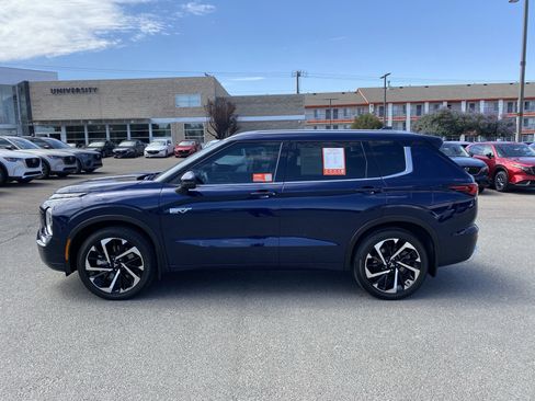 Used 2024 Mitsubishi Outlander SEL AWD/4WD image 56