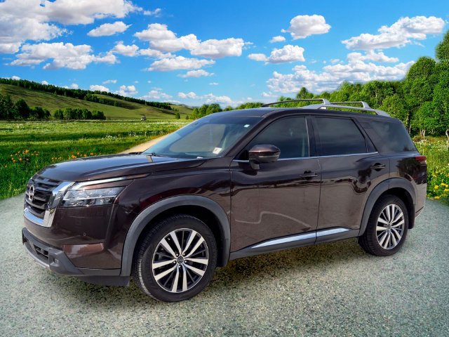 Used 2022 Nissan Pathfinder Platinum w/ Cargo Package AWD/4WD image 2