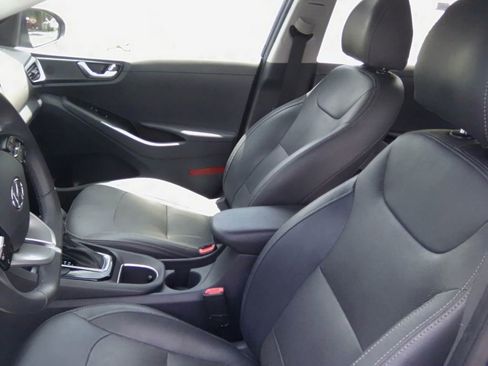 Used 2019 Hyundai Ioniq SEL FWD image 11