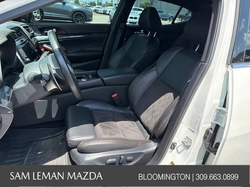 Used 2021 Nissan Maxima SR w/ Sport Mat Group FWD image 3