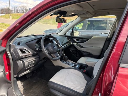 Used 2024 Subaru Forester Premium image 14