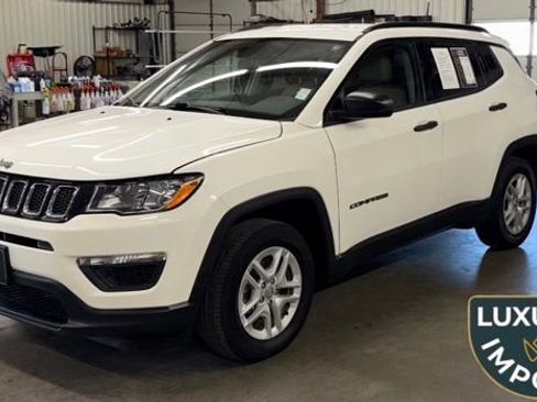 Used 2018 Jeep Compass Sport FWD image 1