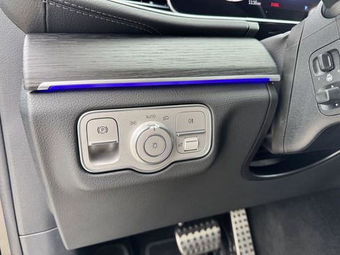 Certified 2026 Mercedes-Benz GLS 450 4MATIC image 7