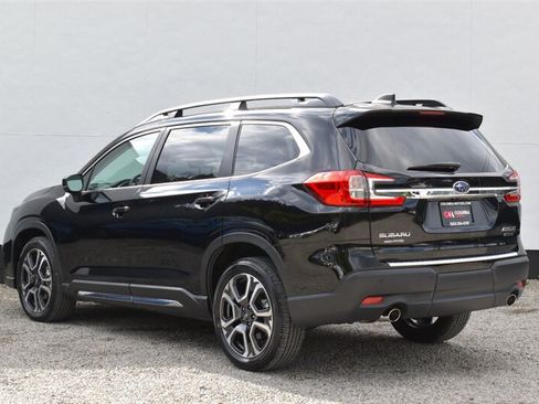 Used 2024 Subaru Ascent Limited AWD/4WD image 2