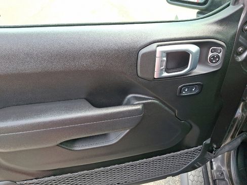 Certified 2022 Jeep Wrangler Unlimited Sport AWD/4WD image 2