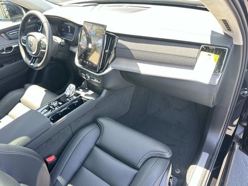 New 2026 Volvo XC90 T8 Ultra w/ Lounge Package AWD/4WD image 19