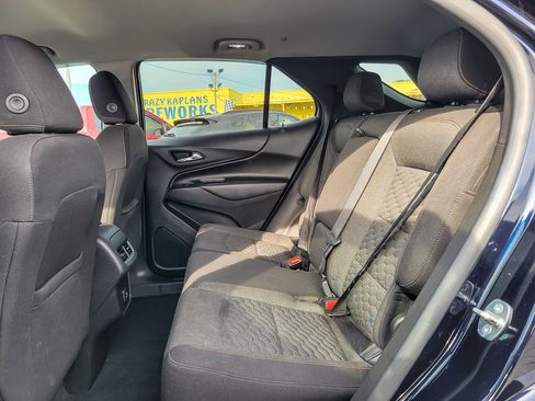 Used 2021 Chevrolet Equinox LT FWD image 11