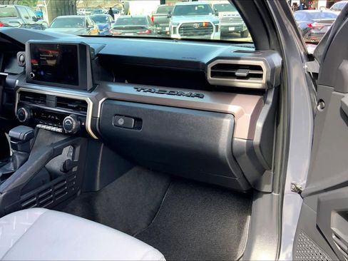 Used 2025 Toyota Tacoma SR5 image 18