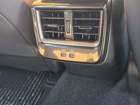 New 2025 Toyota Crown Signia image 36