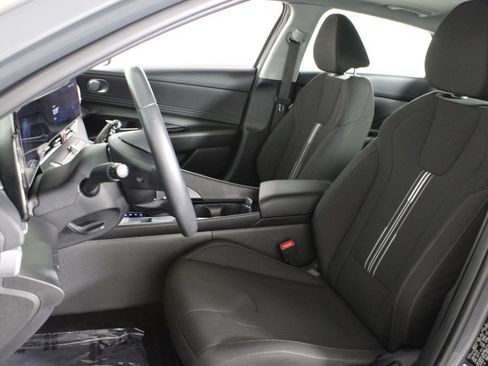 Certified 2024 Hyundai Elantra SEL w/ Convenience Package FWD image 20