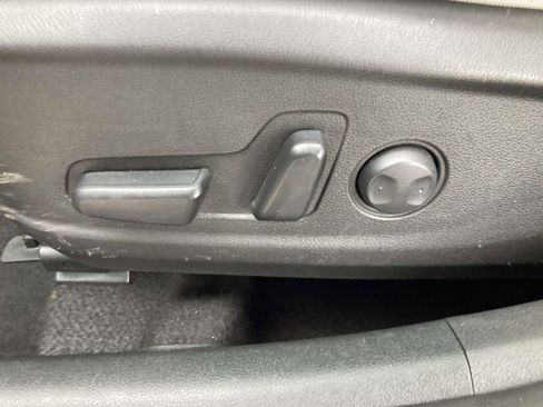 Used 2022 Hyundai Kona Limited FWD image 20